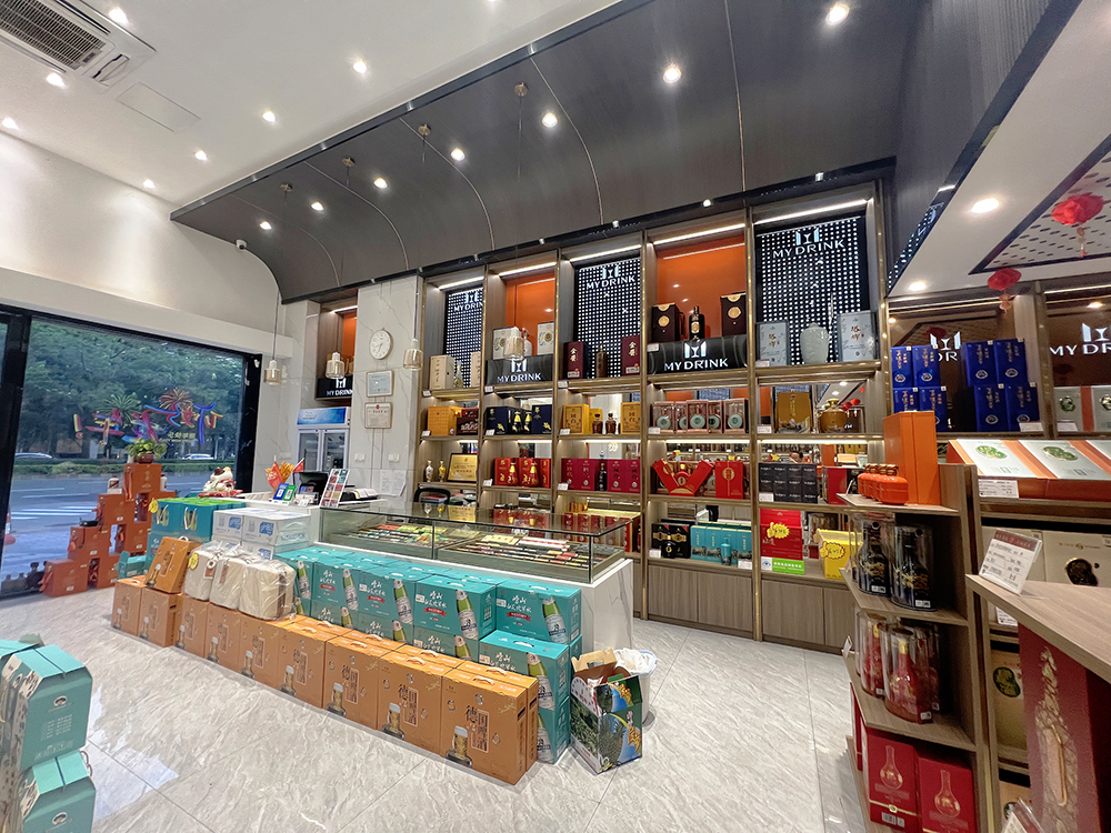 九揽烟酒柜 —— 高端烟酒店的 “流量密码” 与价值引擎